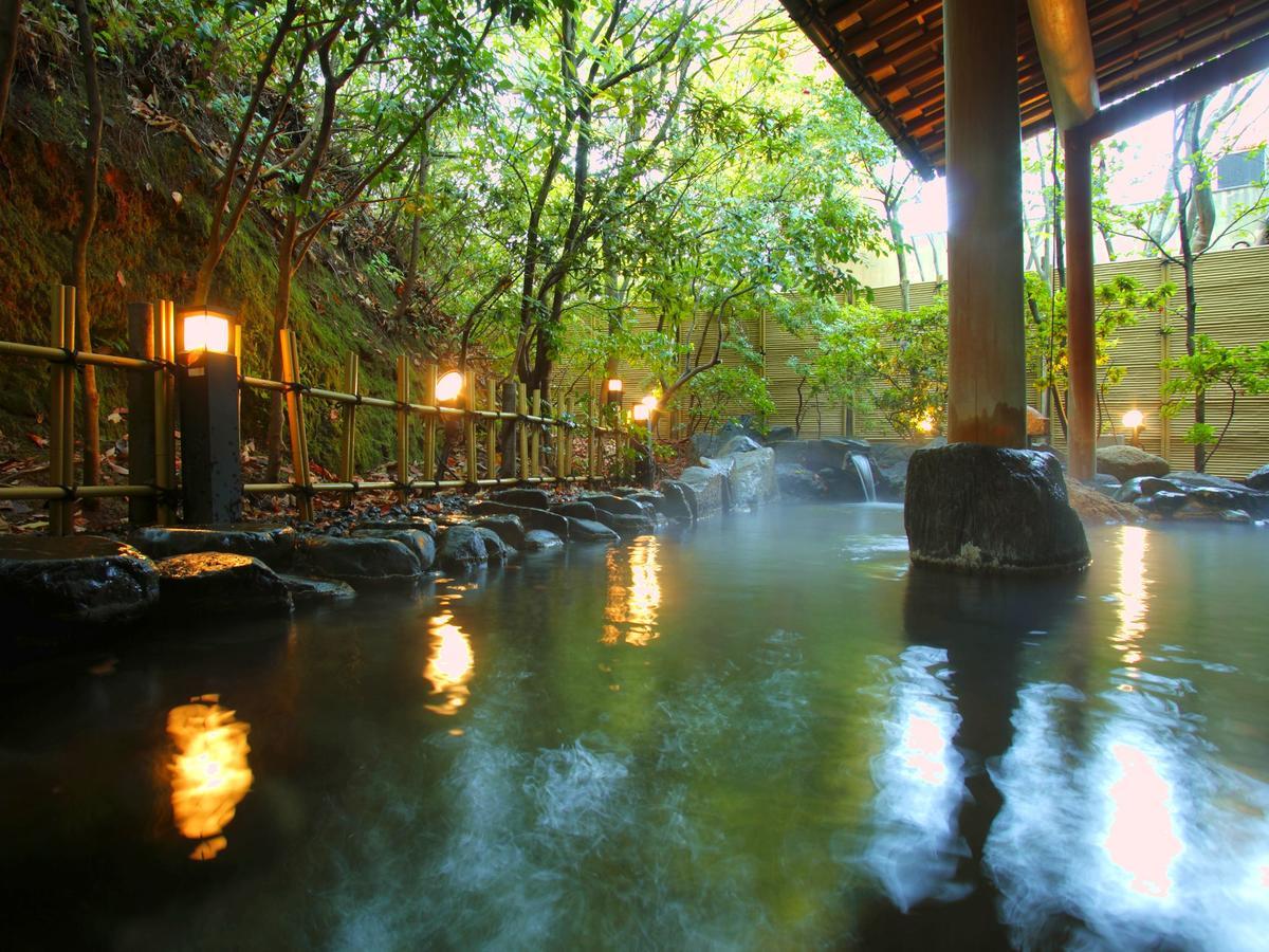 Yamashiro Onsen Midori No Yado Bansyoukaku Hotel คากะ ภายนอก รูปภาพ