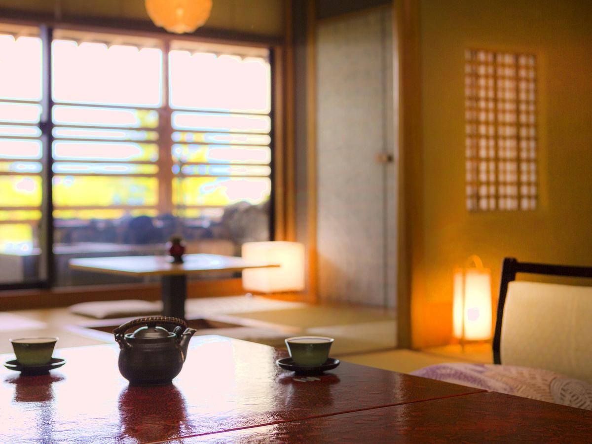 Yamashiro Onsen Midori No Yado Bansyoukaku Hotel คากะ ภายนอก รูปภาพ