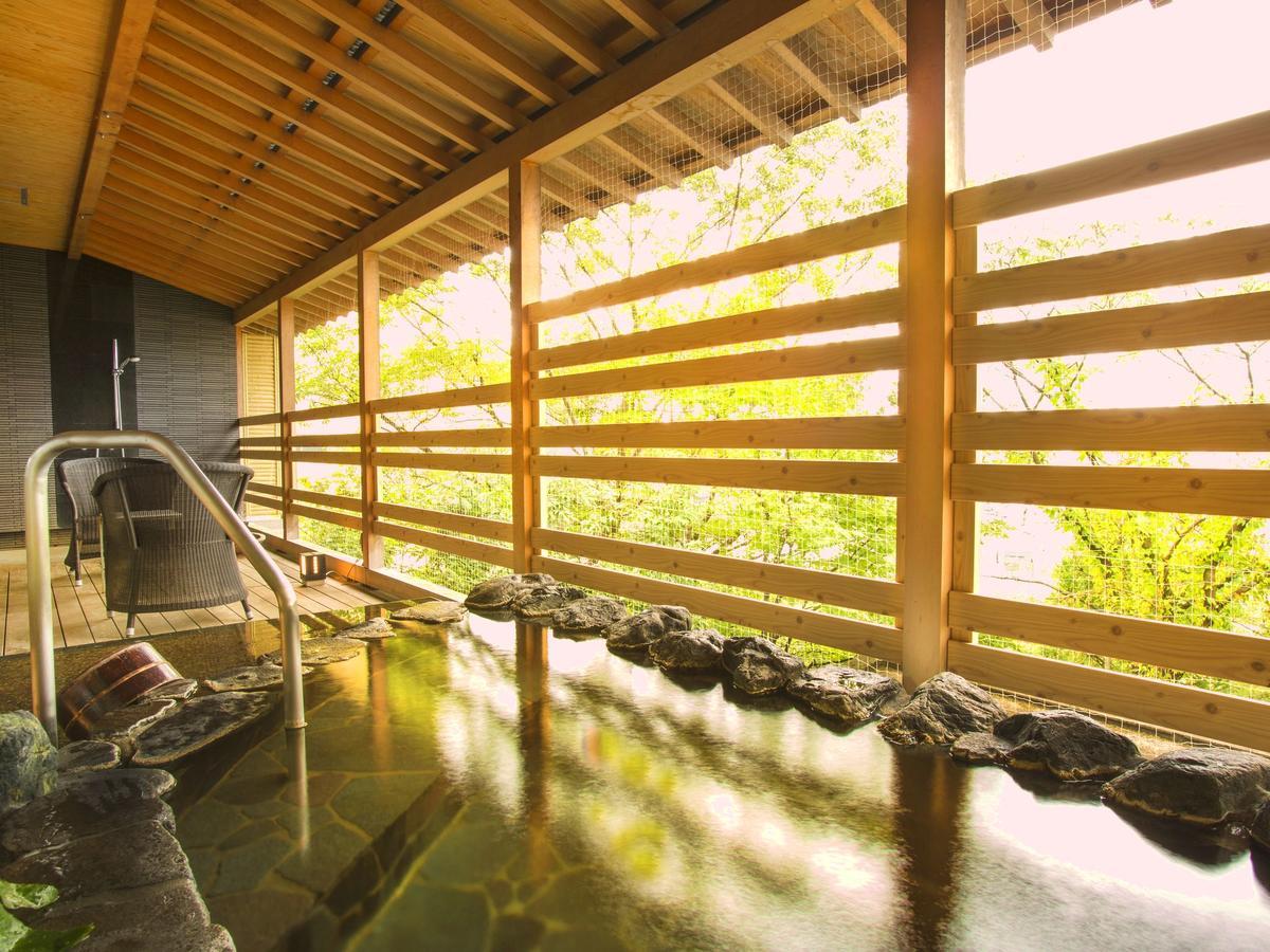Yamashiro Onsen Midori No Yado Bansyoukaku Hotel คากะ ภายนอก รูปภาพ