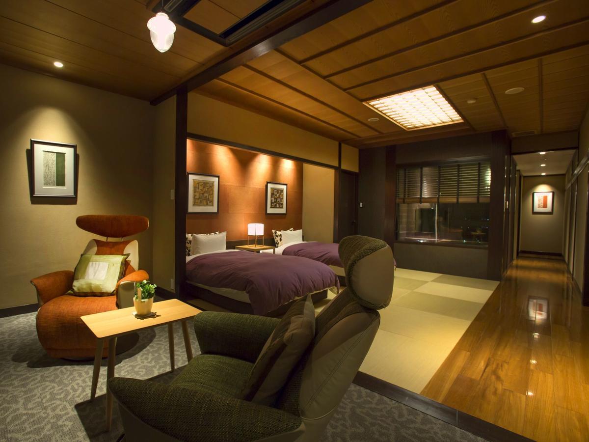 Yamashiro Onsen Midori No Yado Bansyoukaku Hotel คากะ ภายนอก รูปภาพ