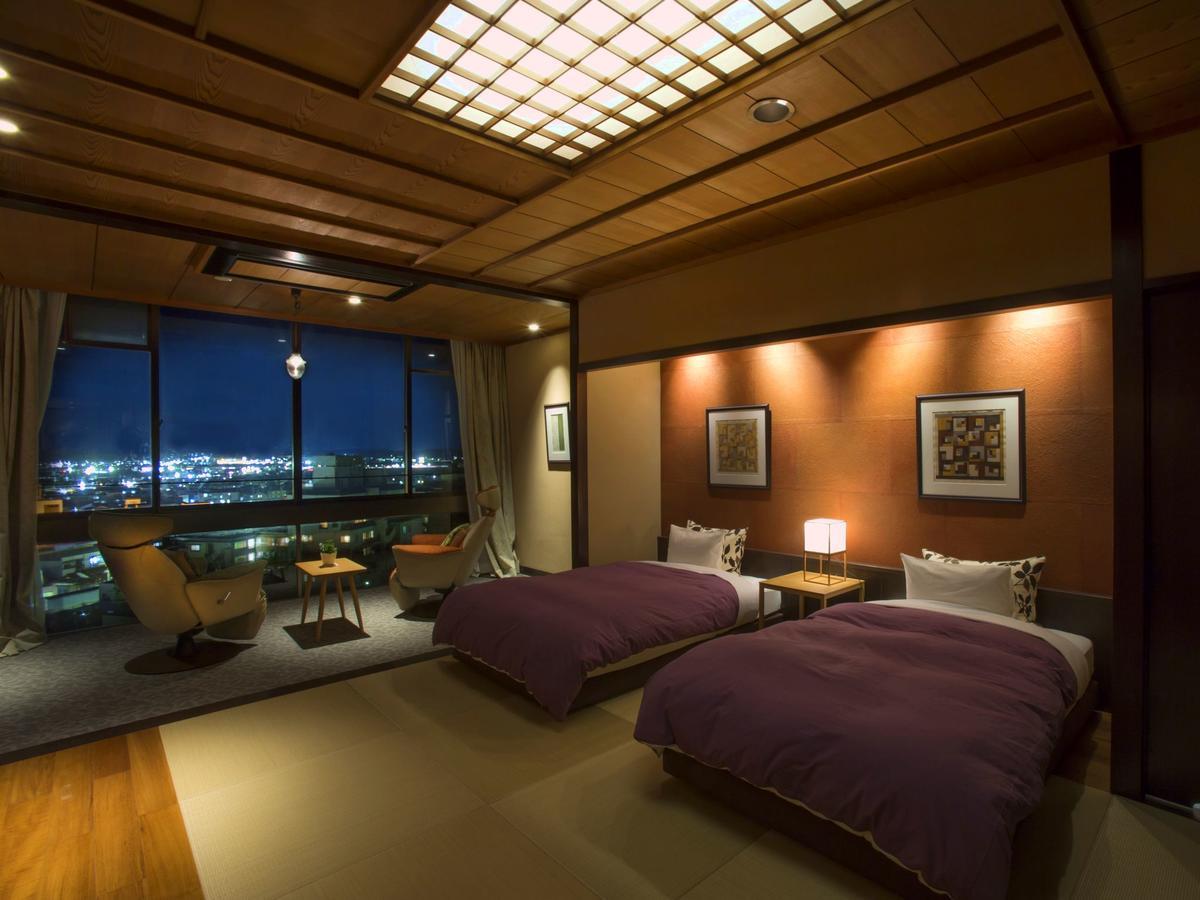 Yamashiro Onsen Midori No Yado Bansyoukaku Hotel คากะ ภายนอก รูปภาพ