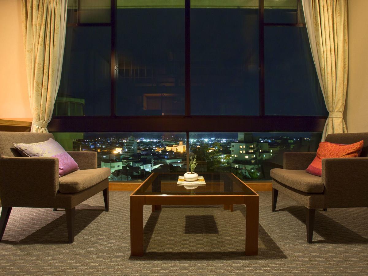 Yamashiro Onsen Midori No Yado Bansyoukaku Hotel คากะ ภายนอก รูปภาพ