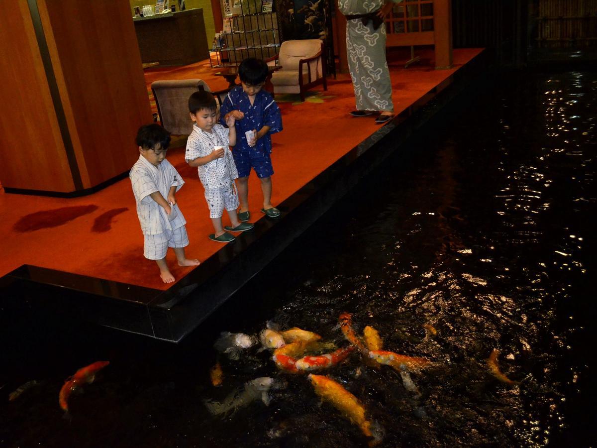 Yamashiro Onsen Midori No Yado Bansyoukaku Hotel คากะ ภายนอก รูปภาพ